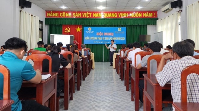 An toàn vệ sinh lao động: Chương trình phúc lợi quan trọng của tổ chức Công đoàn