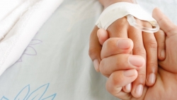 Cháu bé 5 tuổi tử vong - đau lòng chuyện ngộ độc thực phẩm