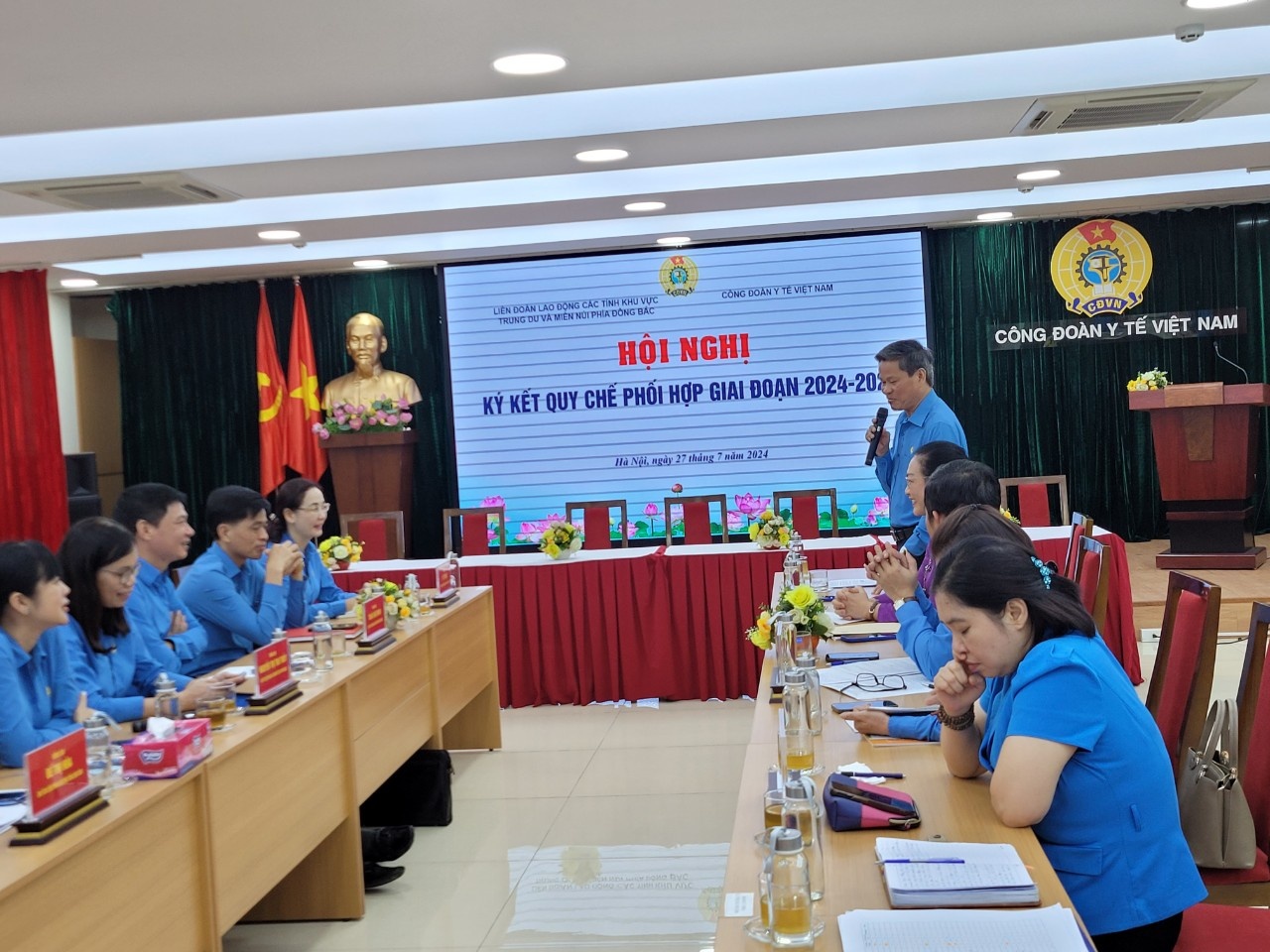 Hơn 4,9 tỷ đồng hỗ trợ đoàn viên và người lao động ngành Y tế tại 6 tỉnh Trung du và miền núi Đông Bắc