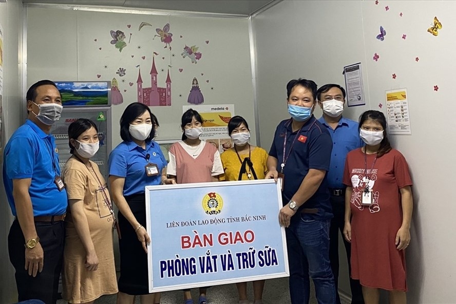 Vì sao nuôi con bằng sữa mẹ vẫn là lựa chọn tốt nhất?