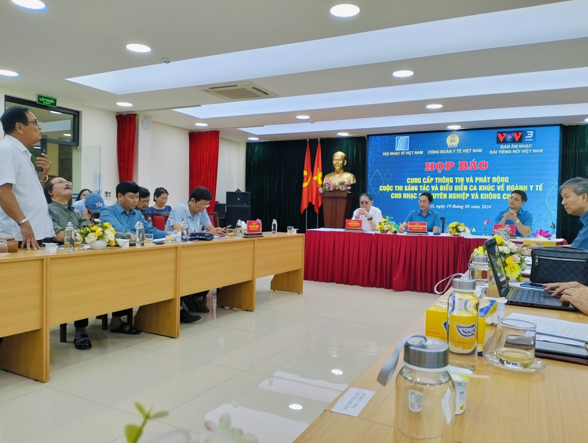 Cuộc thi sáng tác, biểu diễn ca khúc về ngành Y tế lần đầu tiên: Tôn vinh nét đẹp và sự hy sinh thầm lặng