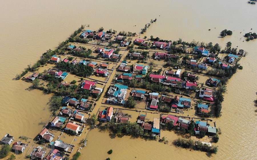 Bộ Y tế hướng dẫn đảm bảo an toàn vệ sinh cá nhân, thực phẩm trong và sau bão lũ