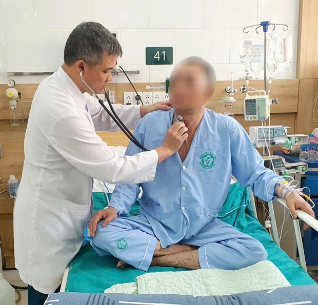 2/4 nạn nhân nặng nhất vụ phóng hỏa tại quán cà phê đã cải thiện tích cực