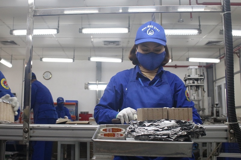 Những người thợ Z121: Cống hiến thầm lặng phía sau màn pháo hoa rực rỡ