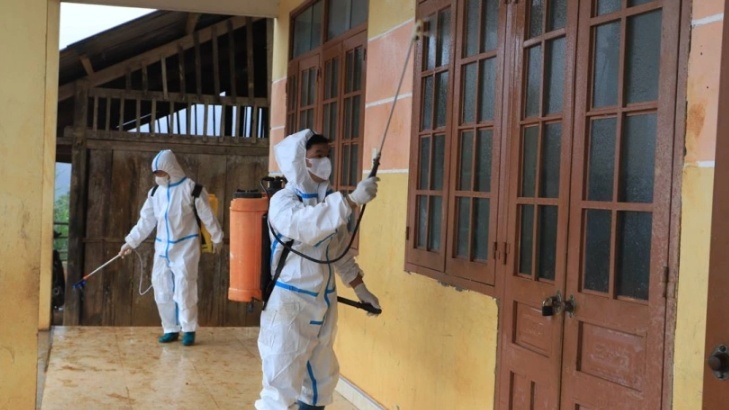 Bé hai tuổi ở Cao Bằng tử vong nghi do sởi và nguy cơ dịch bùng phát trên toàn quốc