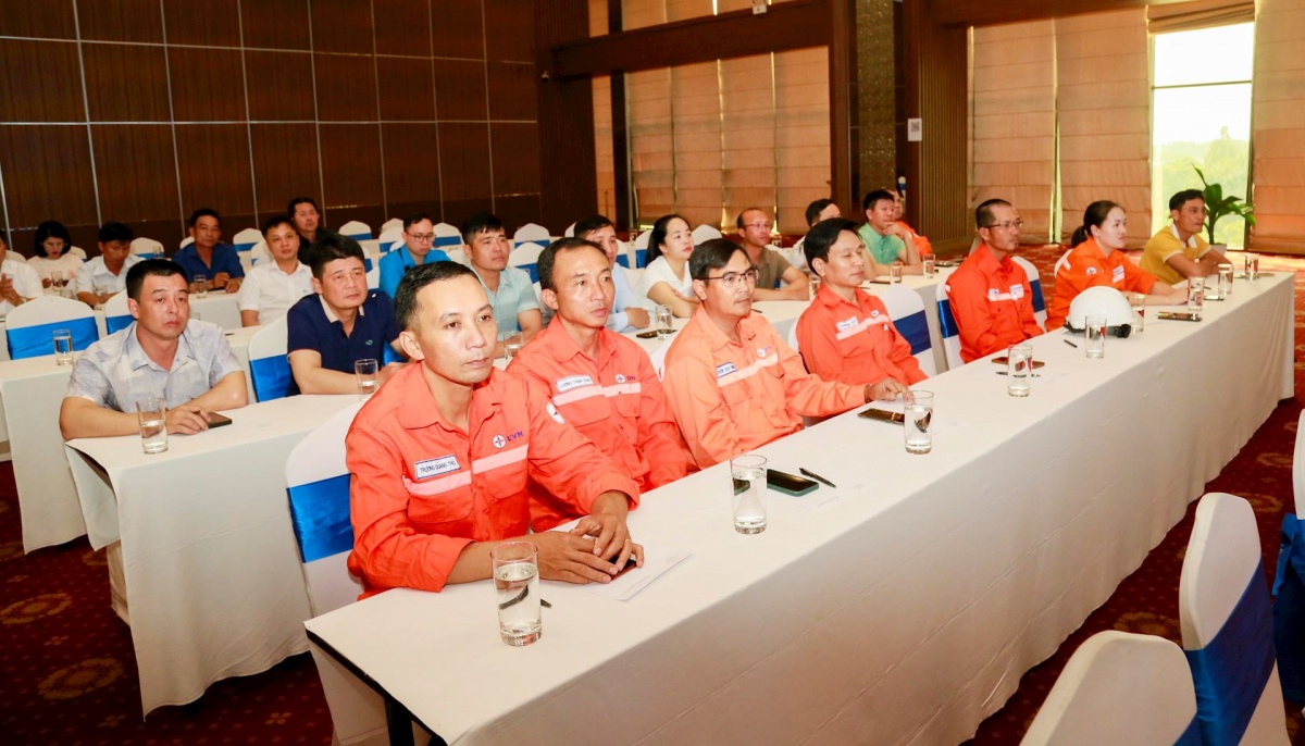 Mạng lưới An toàn vệ sinh viên EVN: 