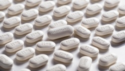 Bé gái 13 tuổi uống 30 viên Paracetamol tự tử: Cảnh báo về mặt tối của loại thuốc quen thuộc