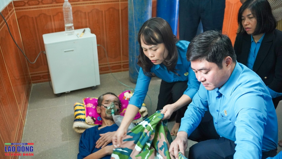 Hơn 40.000 mẫu môi trường lao động không đạt chuẩn vệ sinh, đe dọa nghiêm trọng sức khỏe người lao động