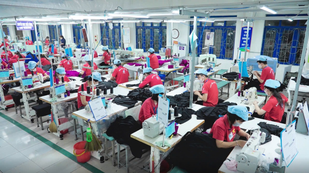 Công đoàn chung tay vì sức khỏe và an toàn cho người lao động