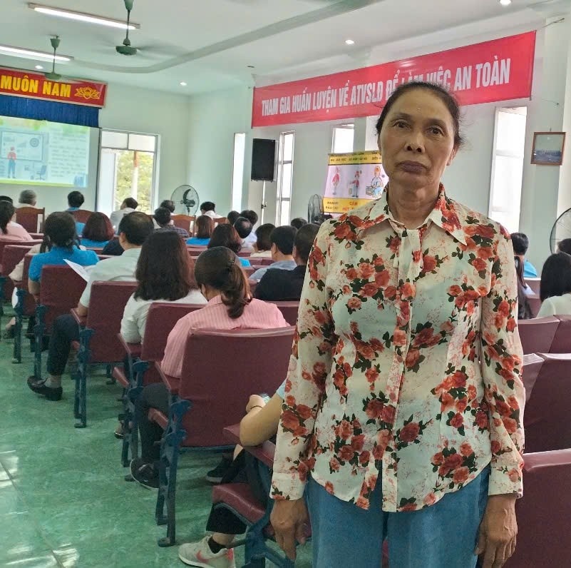 Từ món quà trong Tháng Công nhân đến ý thức 