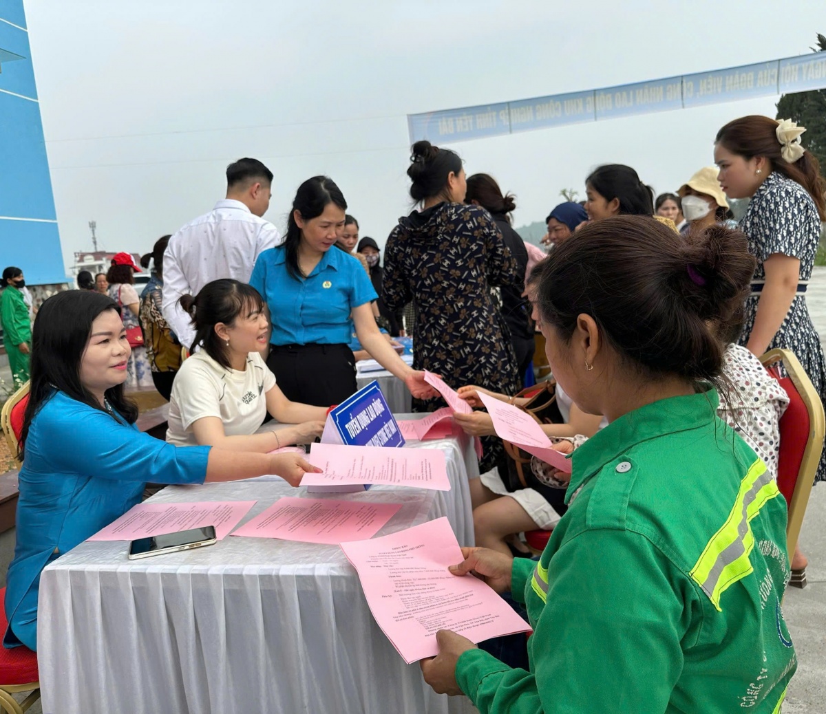 Công đoàn Yên Bái: Chủ động, đồng hành vì an toàn lao động và phúc lợi công nhân