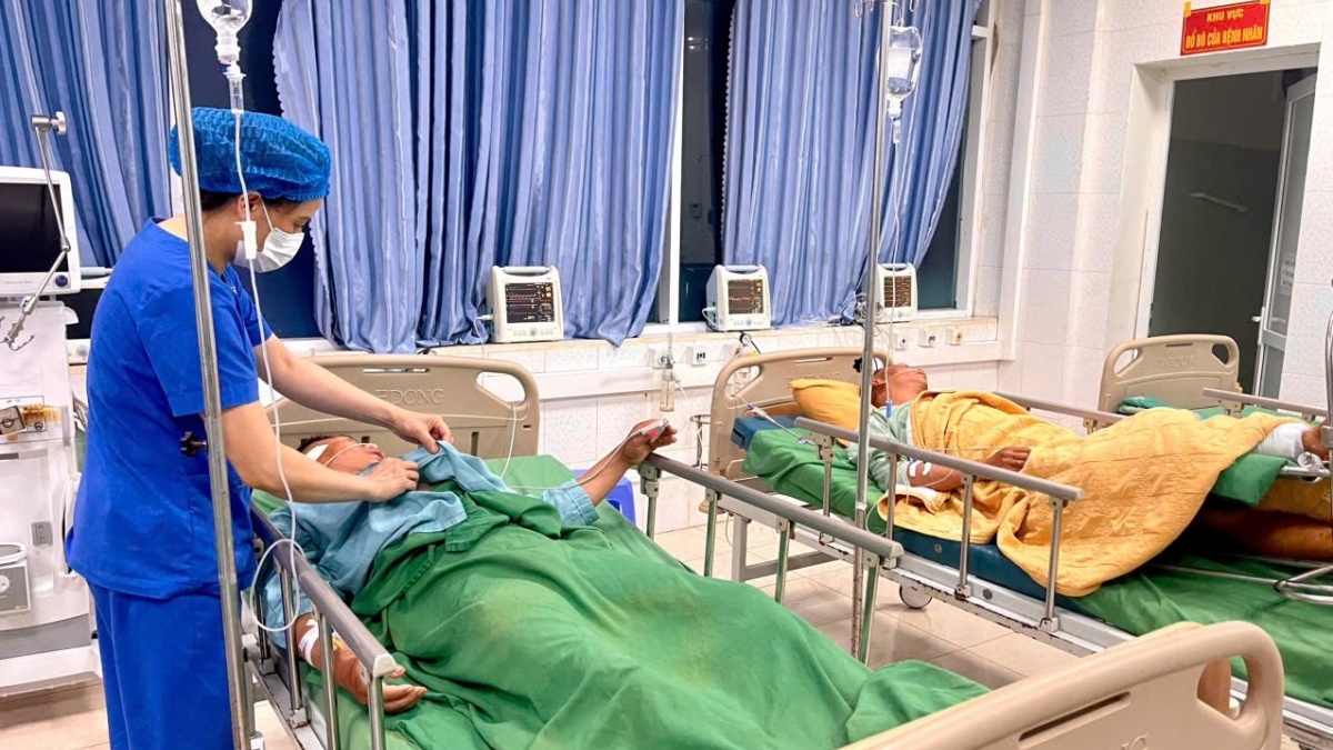 Sạt lở đất nghiêm trọng tại Lai Châu: 5 người mất tích, 4 người bị thương