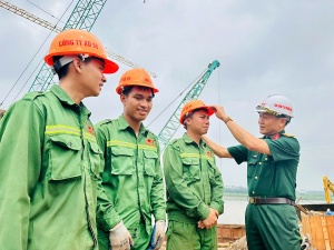 Công đoàn Quốc phòng: “Cán bộ là cái gốc của mọi việc”