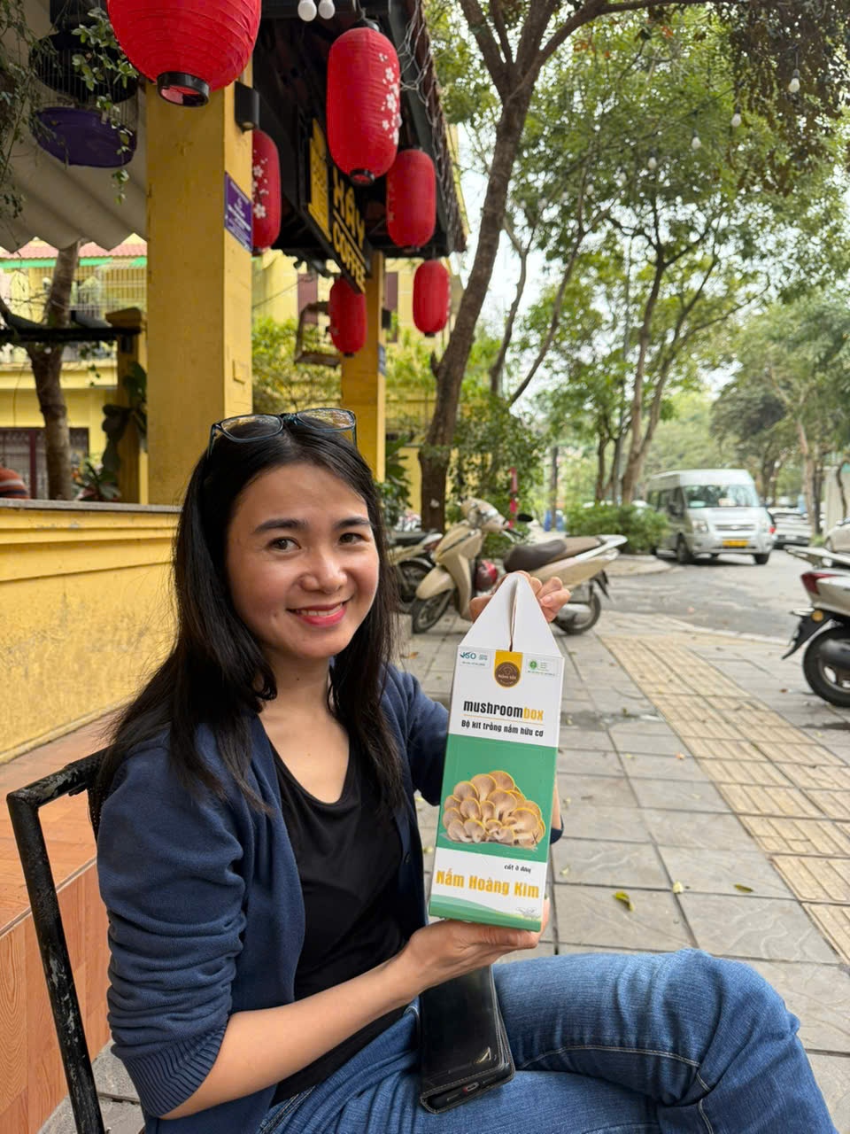 Trẻ em hóa “nông dân - doanh nhân - đầu bếp” với mô hình trồng nấm sạch tại nhà