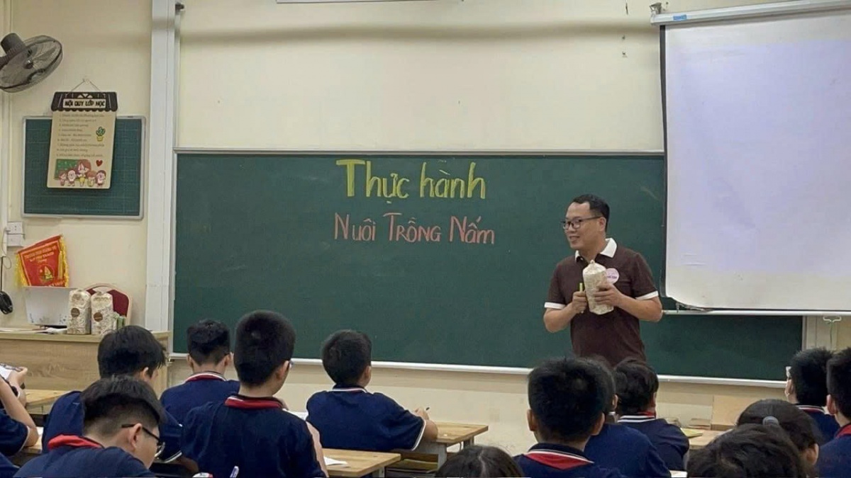 Trẻ em hóa “nông dân - doanh nhân - đầu bếp” với mô hình trồng nấm sạch tại nhà