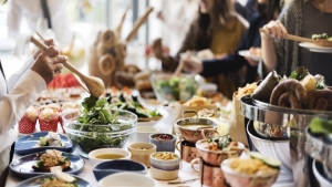 Mùa nắng nóng cực đoan: Cẩm nang toàn diện để tránh ngộ độc thực phẩm