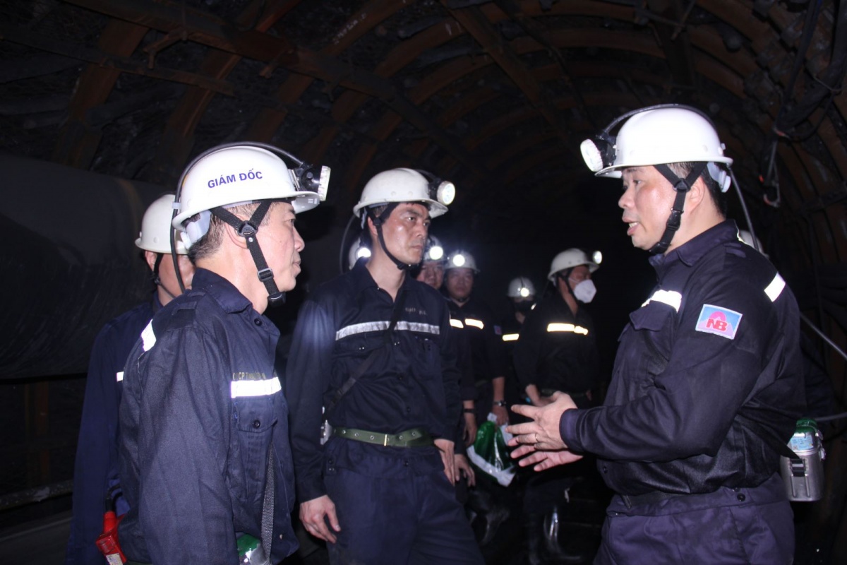 Than – Khoáng sản Việt Nam: Quyết tâm cao độ vì an toàn lao động và sự phát triển bền vững