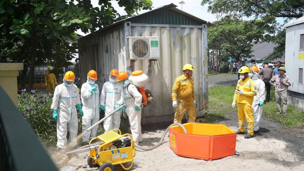 Công ty Kho vận và Cảng Cẩm Phả: Vững an toàn, vàng sản xuất