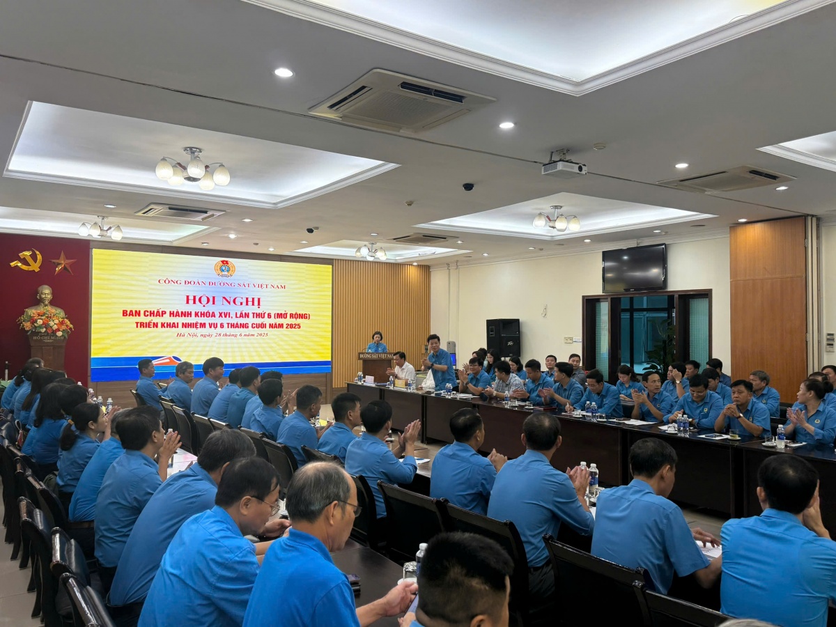 Công đoàn Đường sắt Việt Nam: Vững tin tiến vào tương lai từ những hành động thiết thực