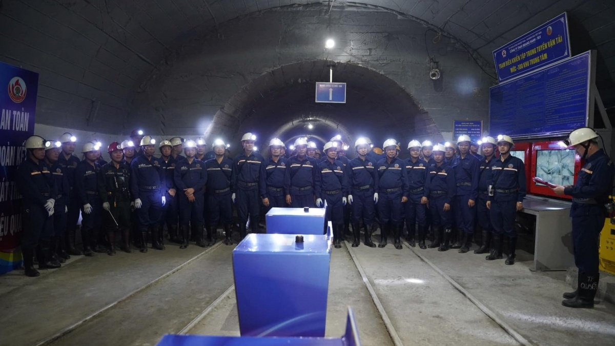 Công ty Than Quang Hanh: Gắn sản xuất an toàn với chăm lo đời sống người lao động