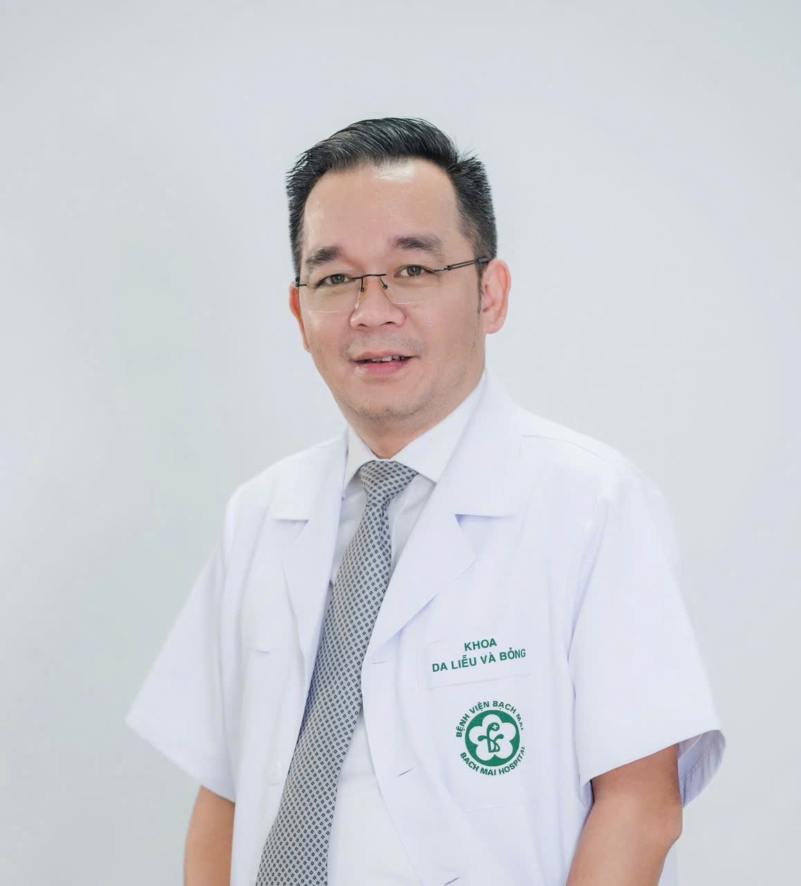 Kê đơn thuốc dài ngày cần cá thể hóa, không máy móc