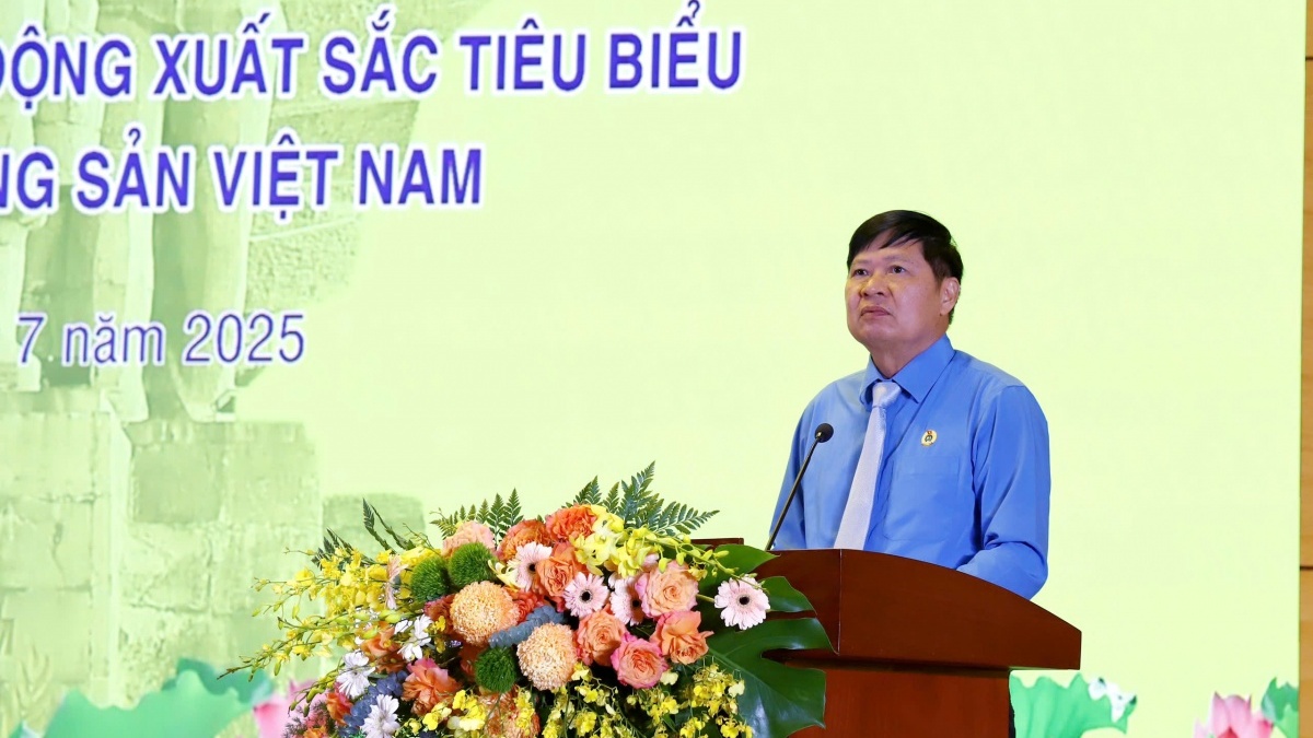 Vinh quang thợ mỏ 2025: Tôn vinh 220 công nhân xuất sắc là đảng viên của TKV