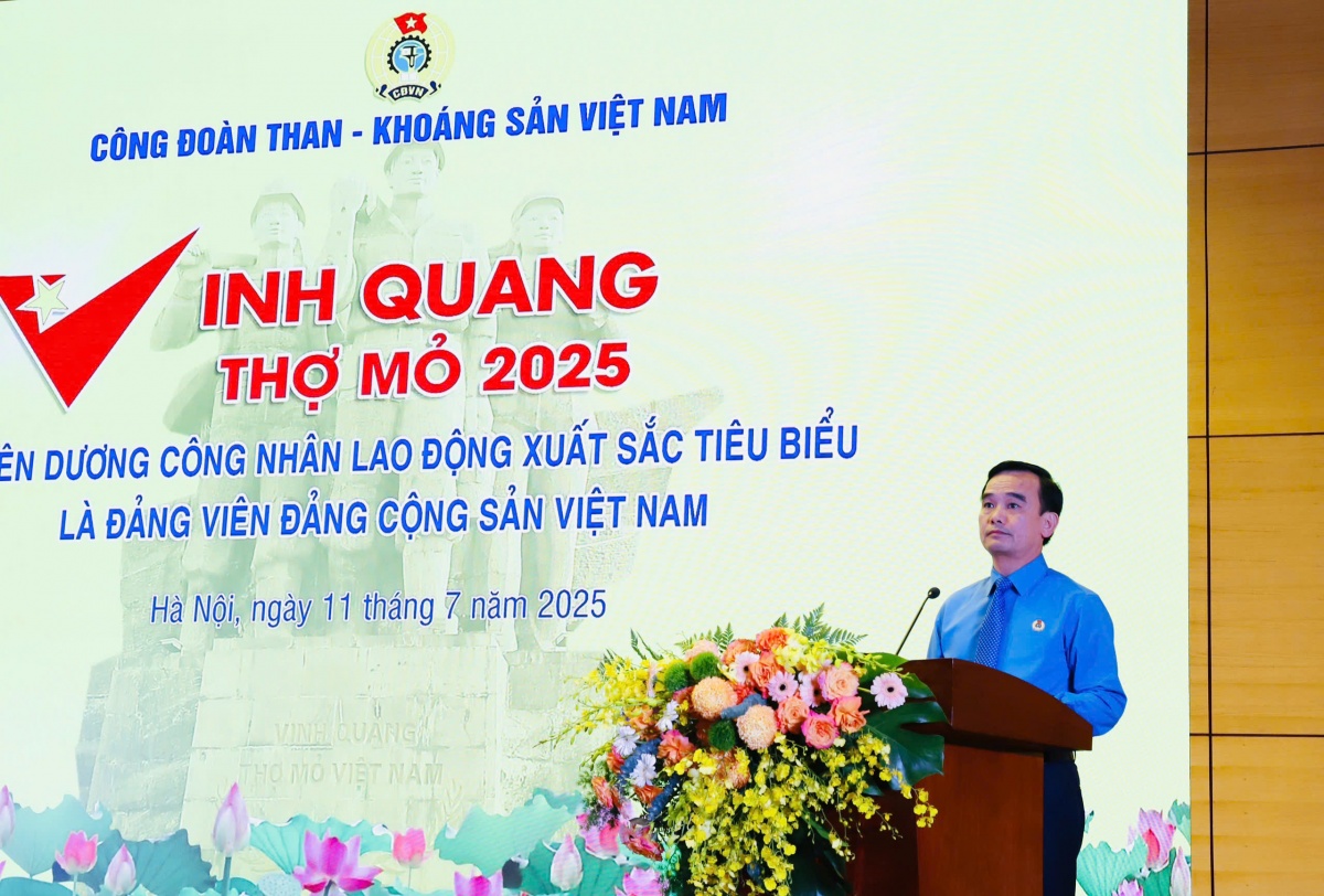 Vinh quang thợ mỏ 2025: Tôn vinh 220 công nhân xuất sắc là đảng viên của TKV