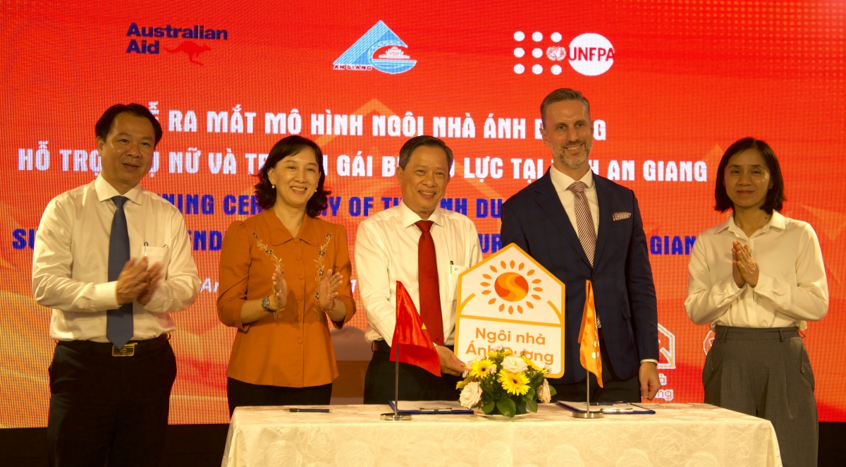 Điểm tựa tin cậy, thắp lên hy vọng cho cho phụ nữ và trẻ em bị bạo lực