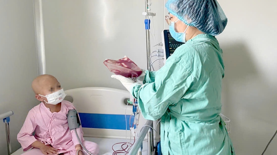 Ghép tủy đồng loại cho trẻ từ mẹ ruột có bất đồng nhóm máu lần đầu tại Việt Nam