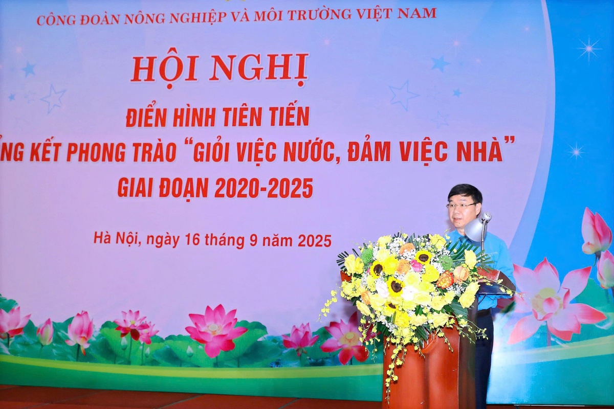 Ngành Nông nghiệp và Môi trường: Tôn vinh sự sáng tạo, khẳng định vai trò quan trọng của lao động nữ