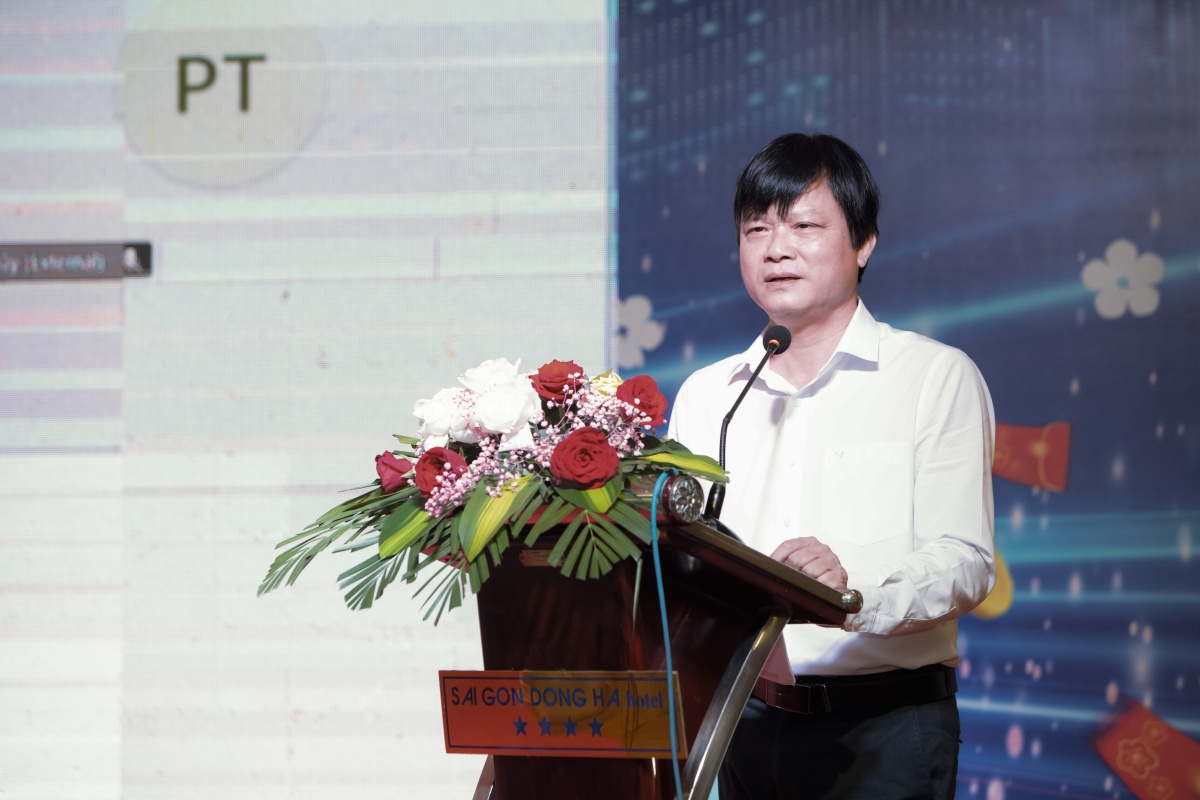 Mở ra tương lai công nghệ số cho nữ sinh vùng khó khăn Quảng Trị