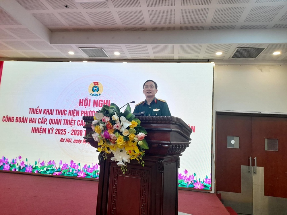 Đại tá Nguyễn Văn Đề, Trưởng ban Công đoàn Quốc phòng.