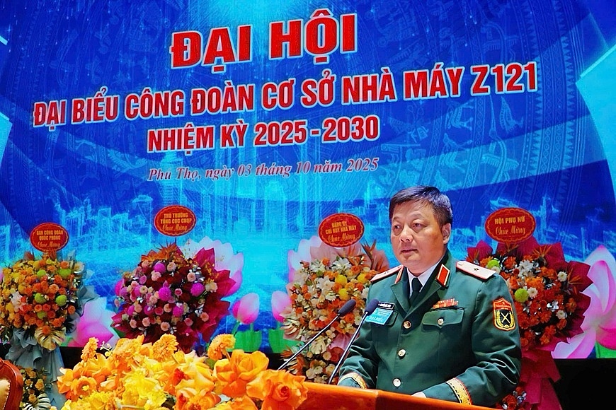 Thiếu tướng Nguyễn Đức Tăng phát biểu tại đại hội. Ảnh: ĐINH LĂNG