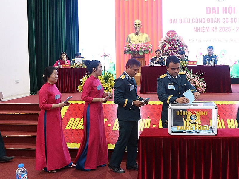 Đại hội bầu Ban chấp hành CĐCS Nhà máy A34 nhiệm kỳ 2025-2030. Ảnh: ÁNH TUYẾT