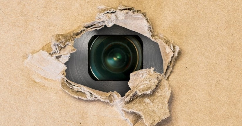 Vấn nạn quay lén: Làm gì để không trở thành nạn nhân?